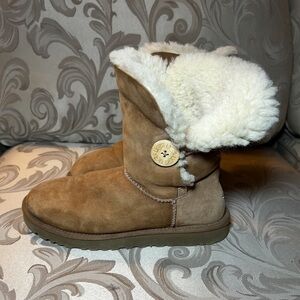 UGG Women’s 8 Sheepskin, Leather, Tan Boots, Fur, Fleece, Winter Shoes